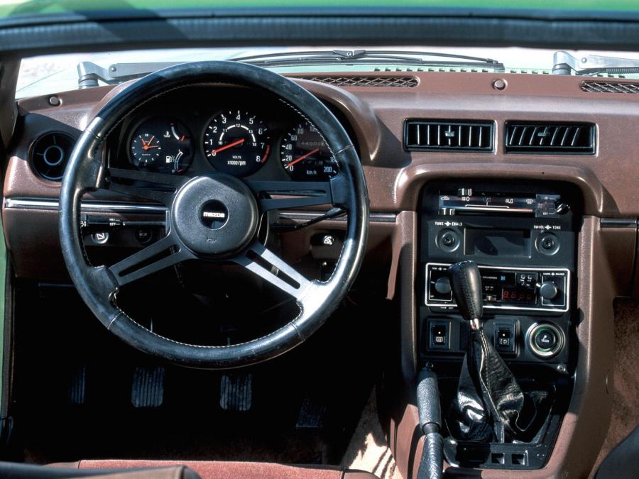 Торпедо Mazda RX-7 (SA) 1978 года  (фото 6 из 18)